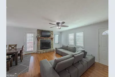 580 Lake Drive, Snellville, GA 30039 - Photo 7