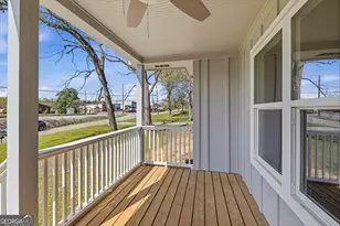 509 Carlton Ave, Union Point, GA 30669 - Photo 5