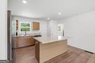 509 Carlton Ave, Union Point, GA 30669 - Photo 11