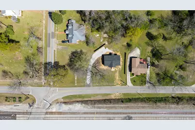 509 Carlton Avenue, Union Point, GA 30669 - Photo 31