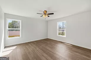 509 Carlton Ave, Union Point, GA 30669 - Photo 15