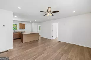 509 Carlton Ave, Union Point, GA 30669 - Photo 9