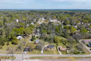 509 Carlton Ave, Union Point, GA 30669 - Photo 39