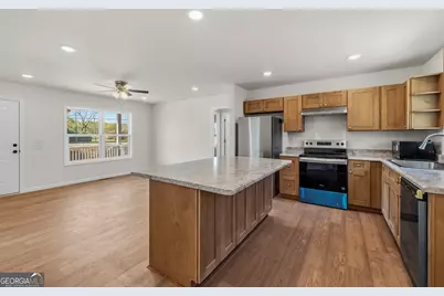 509 Carlton Avenue, Union Point, GA 30669 - Photo 13