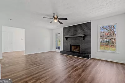 608 S Jeff Davis Drive, Fayetteville, GA 30215 - Photo 5