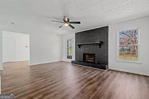 608 S Jeff Davis Dr, Fayetteville, GA 30215 - Photo 5