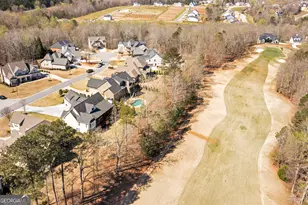 6020 Fairway Park Ln, Jefferson, GA 30549 - Photo 3