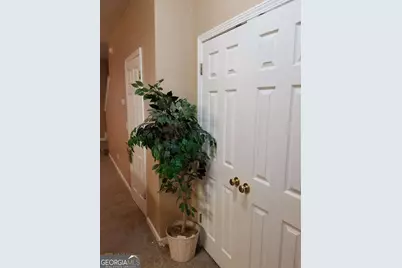 6111 Camden Forrest Drive, Riverdale, GA 30274 - Photo 9