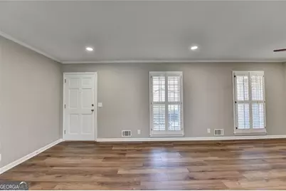 4461 S Roberts Drive, Sugar Hill, GA 30518 - Photo 3