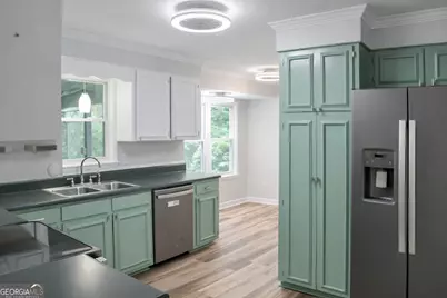 409 Flora Avenue, Rome, GA 30161 - Photo 9