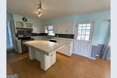 3807 Southgate Drive SW, Lilburn, GA 30047 - Photo 5