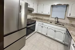 200 Williamsburg Ave, Warner Robins, GA 31088 - Photo 7