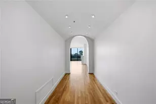 2660 Peachtree Rd NW, Atlanta, GA 30305 - Photo 3