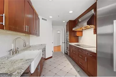 2660 Peachtree Road NW #9G, Atlanta, GA 30305 - Photo 15
