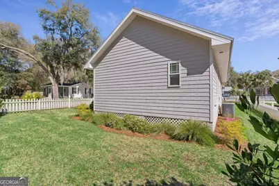 300 Second Street E #E, Darien, GA 31305 - Photo 19