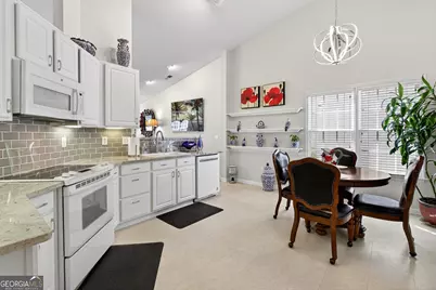 209 Collierstown Way, Peachtree City, GA 30269 - Photo 11