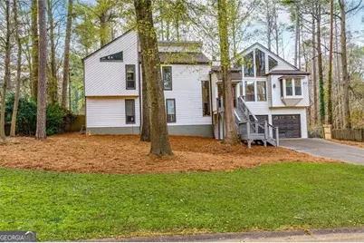 4910 Tremont Drive NE, Marietta, GA 30066 - Photo 3