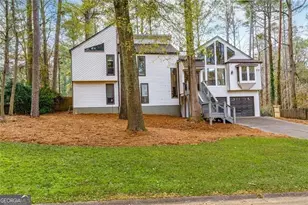 4910 Tremont Dr NE, Marietta, GA 30066 - Photo 3