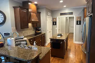 205 River Oaks Dr, Lagrange, GA 30240 - Photo 3