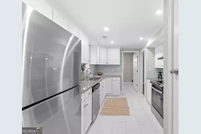 155 Bear Run Court, Chattahoochee Hills, GA 30268 - Photo 3