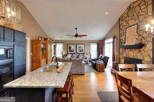 377 E River Bend Dr, Eatonton, GA 31024 - Photo 3