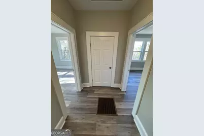 37 W Church Street, Elberton, GA 30635 - Photo 11