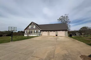 2007 N Akins Bridge Rd, Eastanollee, GA 30538 - Photo 5