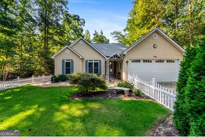 390 Lake Place Drive, Lavonia, GA 30553 - Photo 1