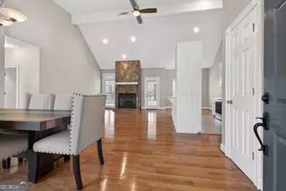 390 Lake Place Drive, Lavonia, GA 30553 - Photo 3