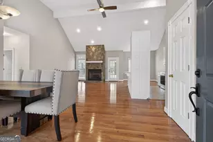 390 Lake Pl Dr, Lavonia, GA 30553 - Photo 3