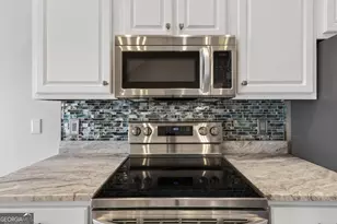 390 Lake Pl Dr, Lavonia, GA 30553 - Photo 11