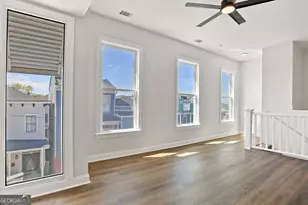 302 Lorch St, Savannah, GA 31404 - Photo 11