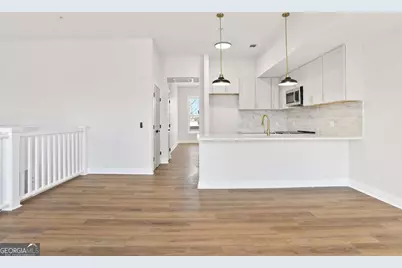 302 Lorch Street #204, Savannah, GA 31404 - Photo 5