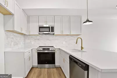 302 Lorch Street #204, Savannah, GA 31404 - Photo 7