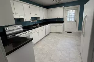 151 S Tusten St, Elberton, GA 30635 - Photo 9