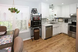 3710 Rambling Woods Dr, Loganville, GA 30052 - Photo 9