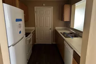 3203 Fairington Ridg Circle, Lithonia, GA 30038 - Photo 3