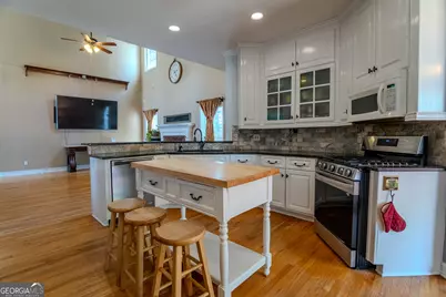 2255 Pinehaven Courts, Grayson, GA 30017 - Photo 19