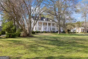 215 Hartwell Rd, Lavonia, GA 30553 - Photo 1