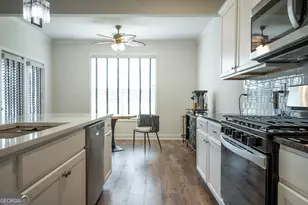 729 Glenside Dr, Jefferson, GA 30549 - Photo 5