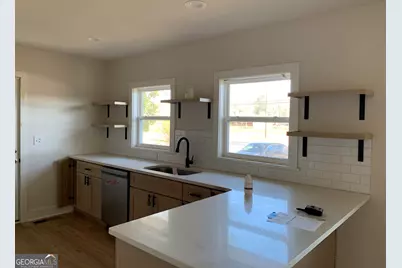 5085 Lake Drive, Forest Park, GA 30297 - Photo 7