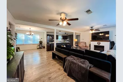 218 Pinehurst Drive, Dublin, GA 31021 - Photo 3