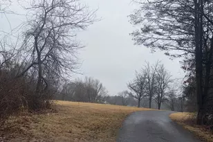 3687 Southglenn Dr, Reisterstown, MD 21136 - Photo 3