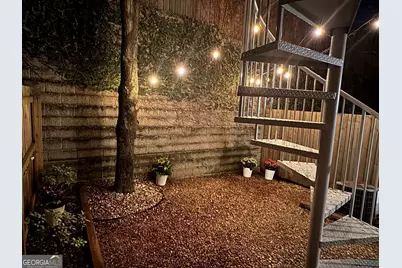 1250 Breuer Mews, Atlanta, GA 30318 - Photo 23