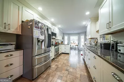 112 Brookwood Drive, Lagrange, GA 30240 - Photo 5