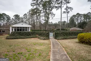 253 Woodland Dr, Winder, GA 30680 - Photo 13