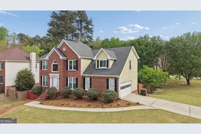930 Cedar Bluff Trail SW, Lilburn, GA 30047 - Photo 3