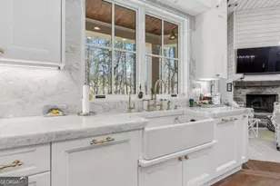 1090 Jones Bluff Ct, Greensboro, GA 30642 - Photo 17