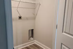 300 Beau Claire Cir, Byron, GA 31008 - Photo 13