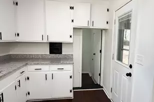 315 Dallas Dr, Thomaston, GA 30286 - Photo 9